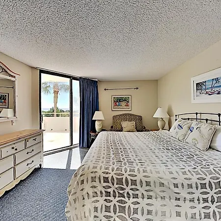 Onsite Putting Greens Southern Charm 2Br Condo-3