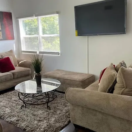 Entire Residential Home -Omaha-2