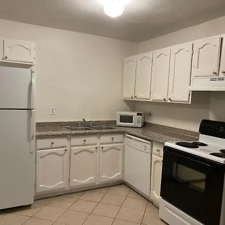 Golden Vegas Condo Next To Airport & University-2