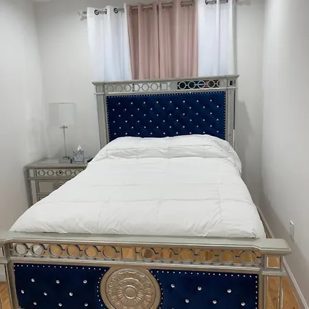 Luxury Apartments Ny 4 Bedrooms 3 Bathroom Free Parking-2