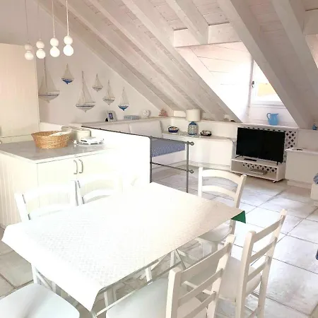 Seahousevarazze-2