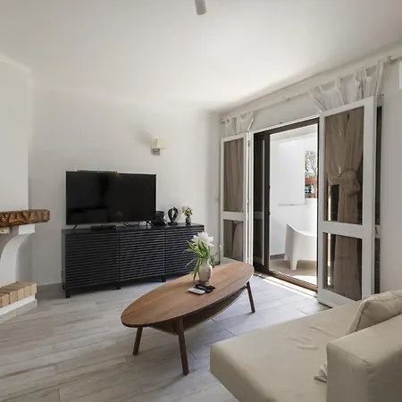 Vilamoura House Garden By Hopstays-2