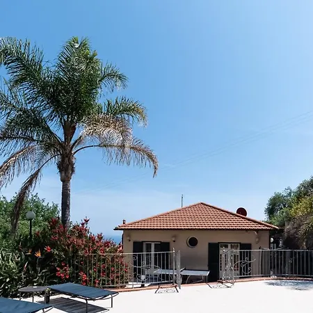 Villa Riviera Lux- Bluchalet-2