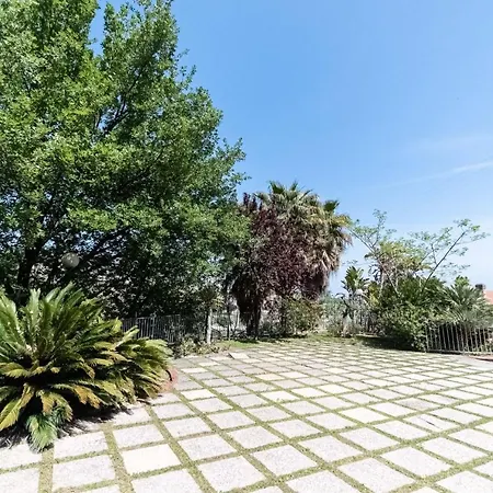 Villa Riviera Lux- Bluchalet-3