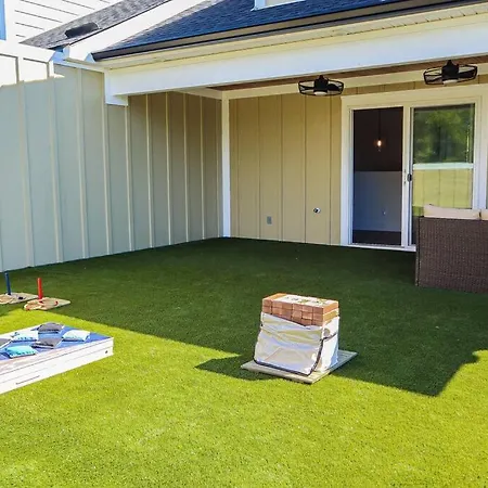 Family-Friendly Murfreesboro Condo With Rooftop View-3
