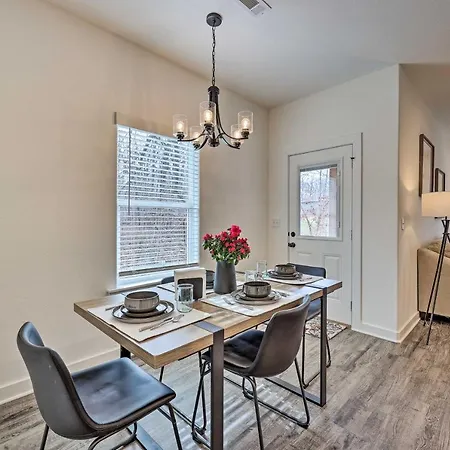 Newly Built Bella Vista Home Near Lakes-3