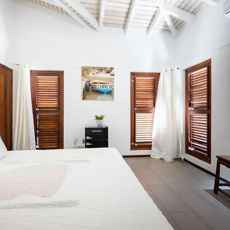 Beautiful Villa With Pool Near The Beach For Groups-2