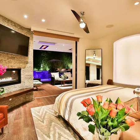 Hollywood Hills Sanctuary-2