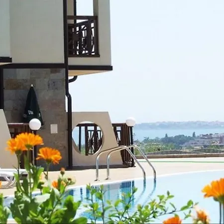 Dream Villa In Imperial Heights Villas-3