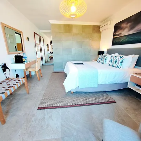 Candlewood Lodge-3