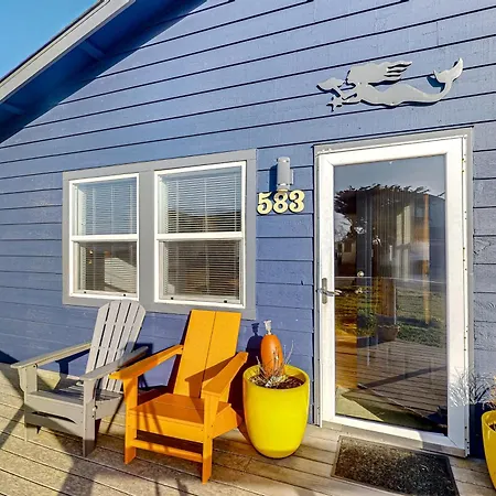 Mermaid Beach House-2