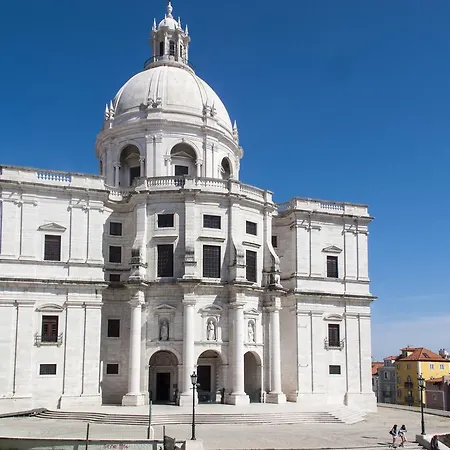 Stay Local In Alfama! Deolinda Central Home, Amazing View-3