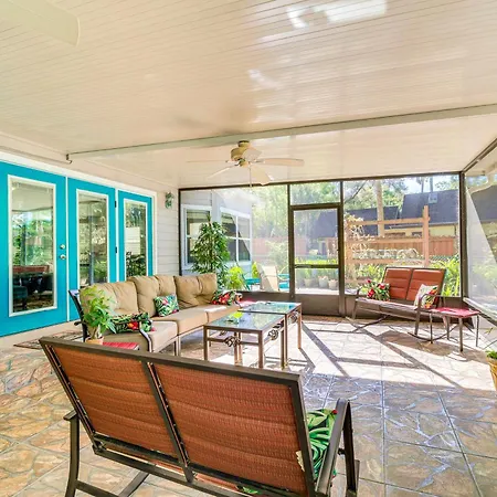 Dock And Lanai Waterfront Home In Dunnellon-2