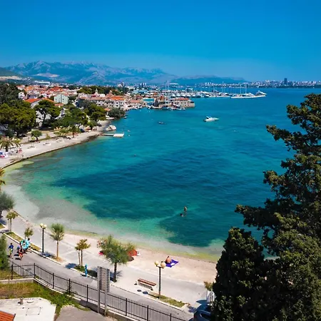 Villa Olea-With Pool, Sea View, Near Split Airport-3