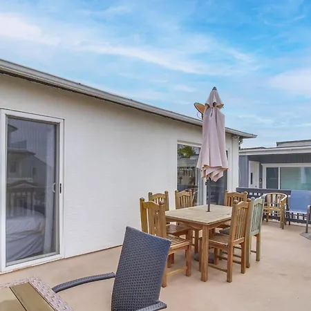 Oceancatcher: Mission Beach Retreat with Ocean View-2