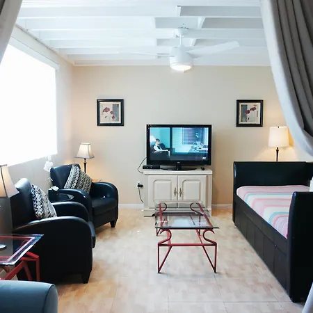 Castle L1 Double-Loft Condo With Beach Access, Pool, Tennis And Free Parking!-2