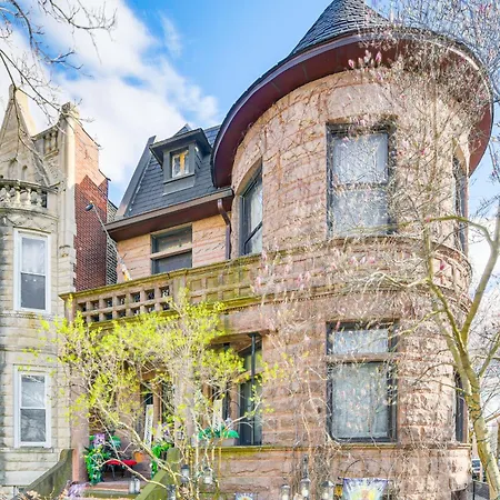 Victorian Mansion In Garfield Park-2