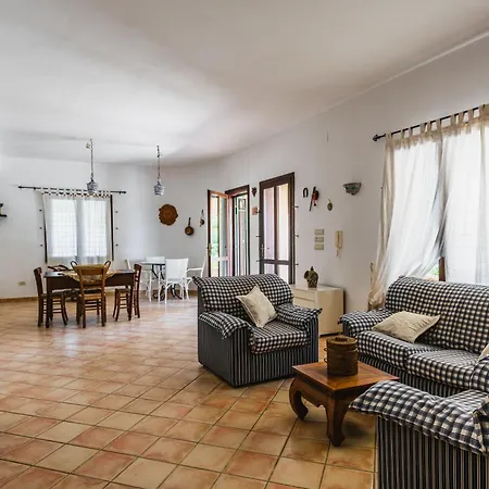 Villa Arenella Con Piscina-2