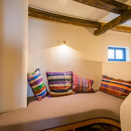 Friday Gent, Exclusive Charming Guesthouse-2