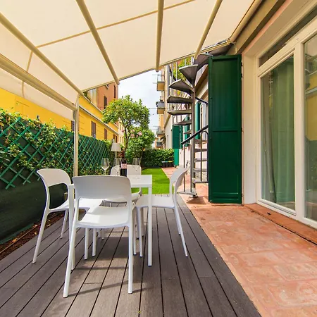 Urban Cottage Free Parking - Private Garden-3