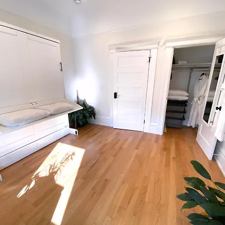 4Br2Ba Remodeled Home In The Heart Of The Castro!-2