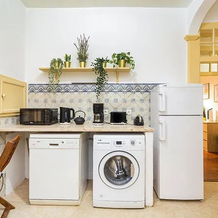 Guestready - Classical Portuguese Style Family Apt In Bohomeain Alfama-2