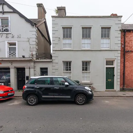 Chic & Characteristic 2Bd House - Irishtown-2