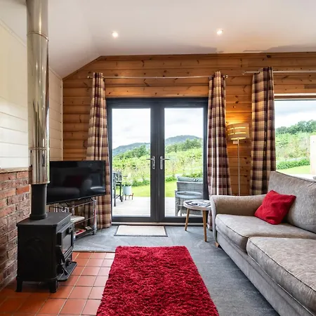 Kinnaird Woodland Lodges-3