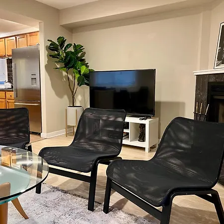 Designer Themed 4 Bedroom In Best Location With Patio And Fireplace-2