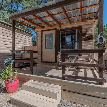 Enchanted Hideaway Cabins And Cottages-3