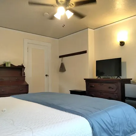 Cherokee Lodge-2