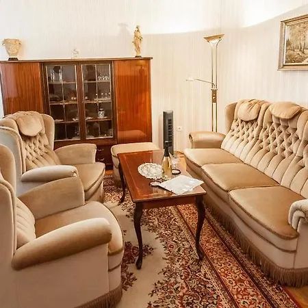 Ferienhaus Mit Garten & Parkplatz, Fuer Paare, Familien Und Hunde-3