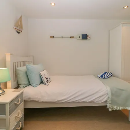 Curlews Cottage-2