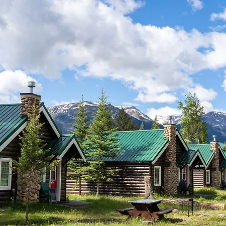 Pine Bungalows-2