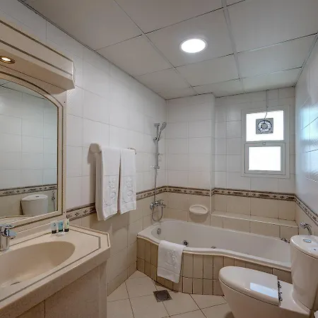 J5 Four Bedroom Villa Holiday Home In Mirdif-2