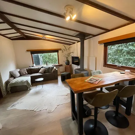 Chalet aan de Rotte-2