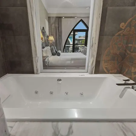 Zabeel Saray Royal Residences Lagoon Villa-3