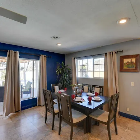 Elegant Home W/ Pool Table: 3 Mi To Vegas Strip!-3