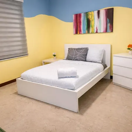 Calle Hollanda 3 Bedroom Home-3