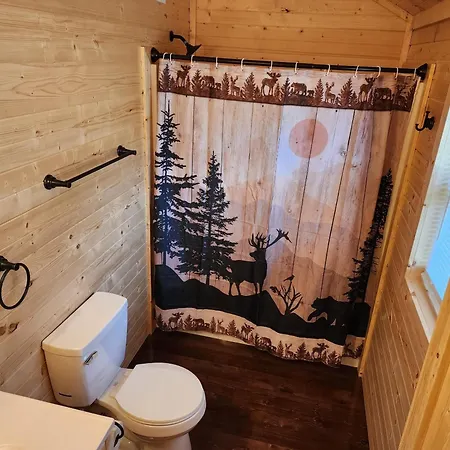 Freedom Ridge Cabins-3