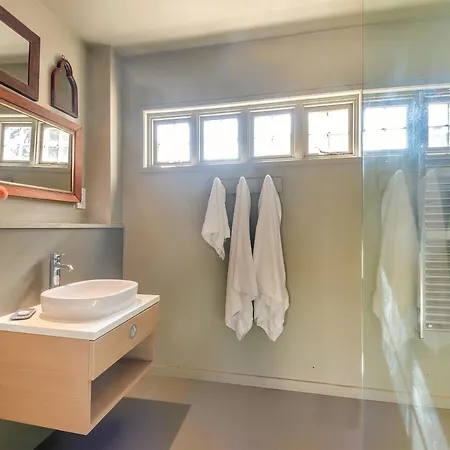 Lymington Lodge-3