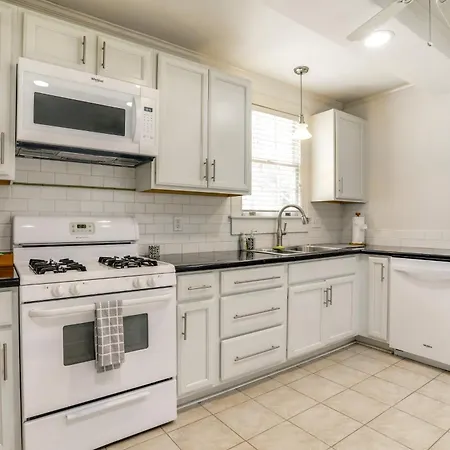 Back On Market! Baton Rouge Cottage < 3 Mi To Lsu-3