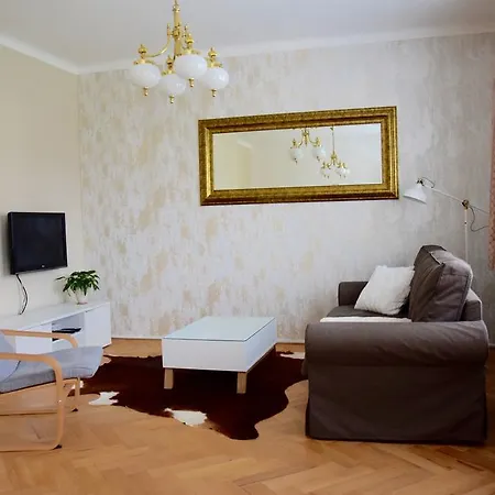 Classical House In Prague 6-2