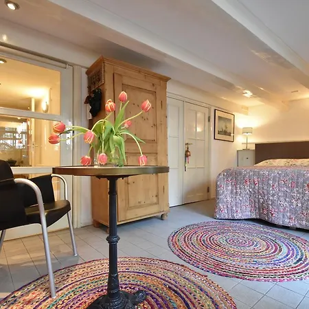 Nice Studio In The City Center Of Amsterdam-2