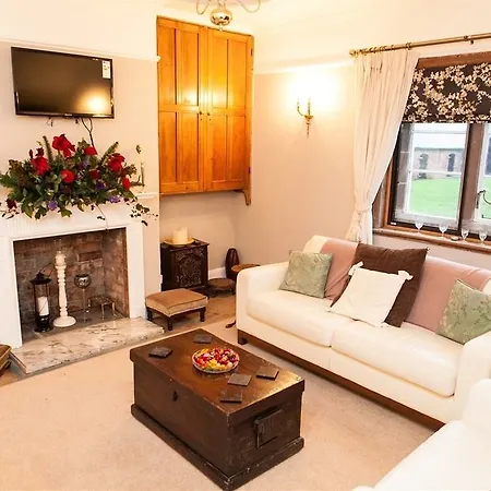 Dodleston Manor-3
