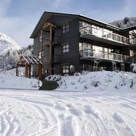 Shotover Lodge-2