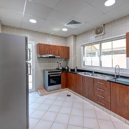 J5 Four Bedroom Villa Holiday Home In Mirdif-3