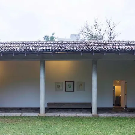 Villa Saffron Hikkaduwa-3