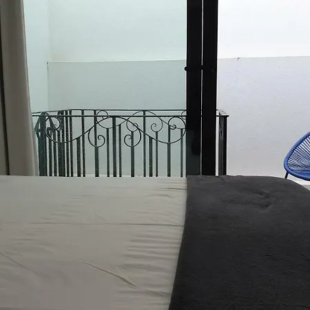Cais Dos Mercanteis City House-3