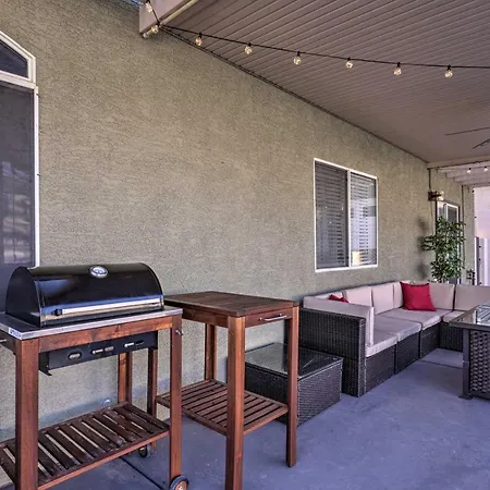 Luxurious Vegas Digs Hot Tub, Bbq, Cabana And More!-2